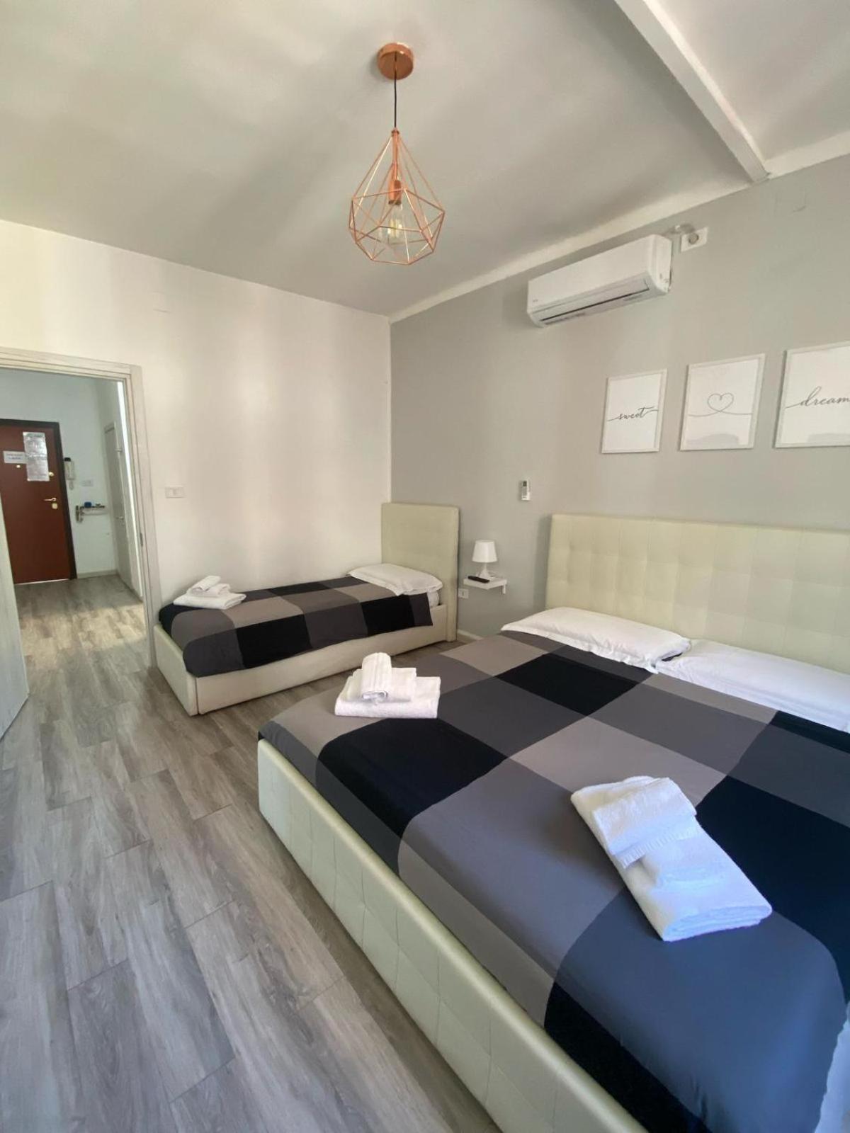 Newhouse 336 Apartment บารี ภายนอก รูปภาพ